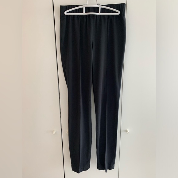 BCBG MaxAzria Black ‘Maria’ Slim Fit Crepe Pull-On Pants - Picture 2 of 11